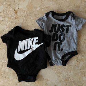 Nike NB LOT of 2 Onesie Nike Swoosh Just Do It.